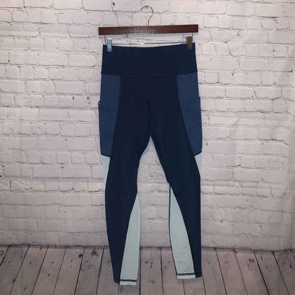 Athleta Pants - Athleta Dark & Light Blue leggings size S